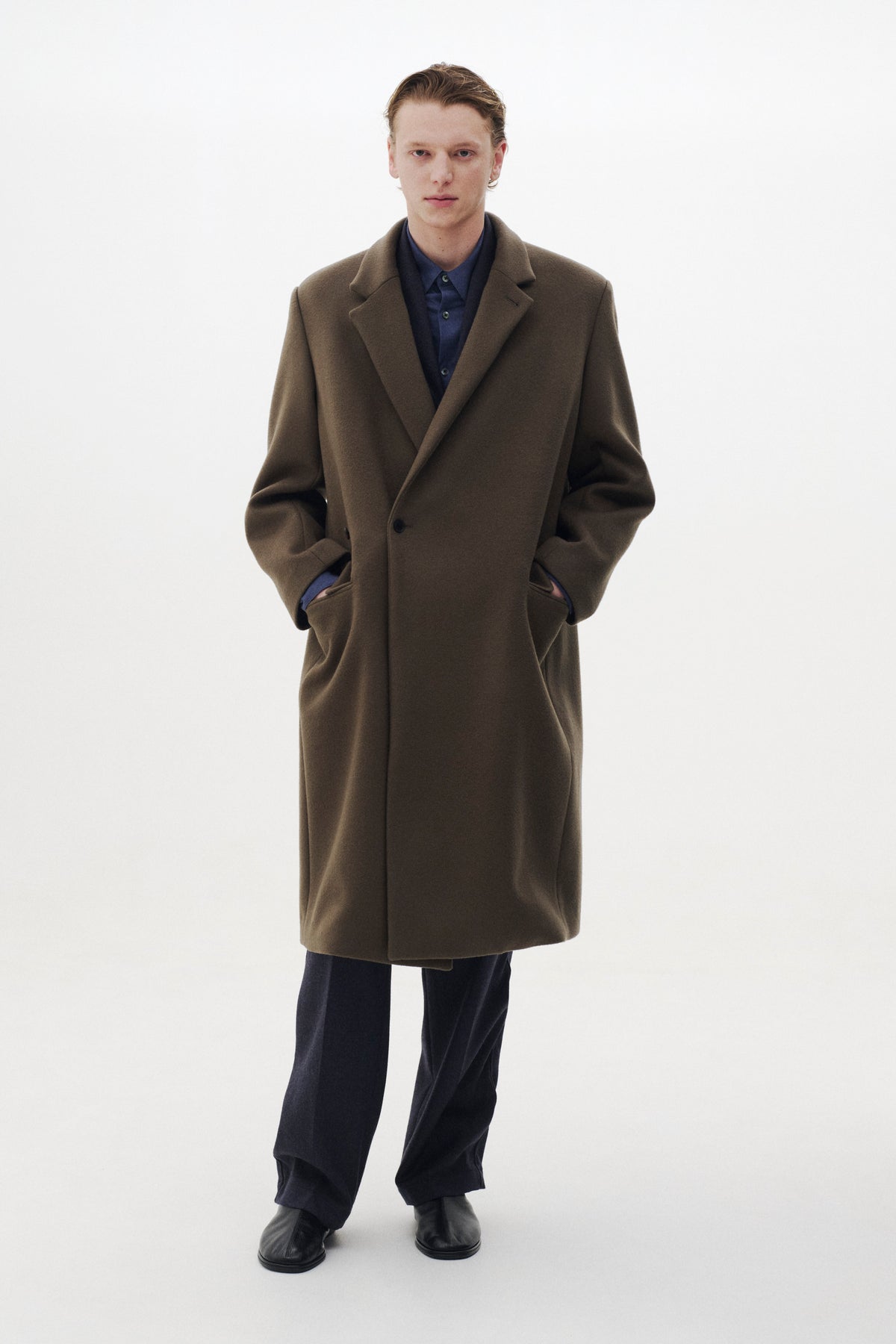 Super160's Wool Beaver Melton Chester Coat