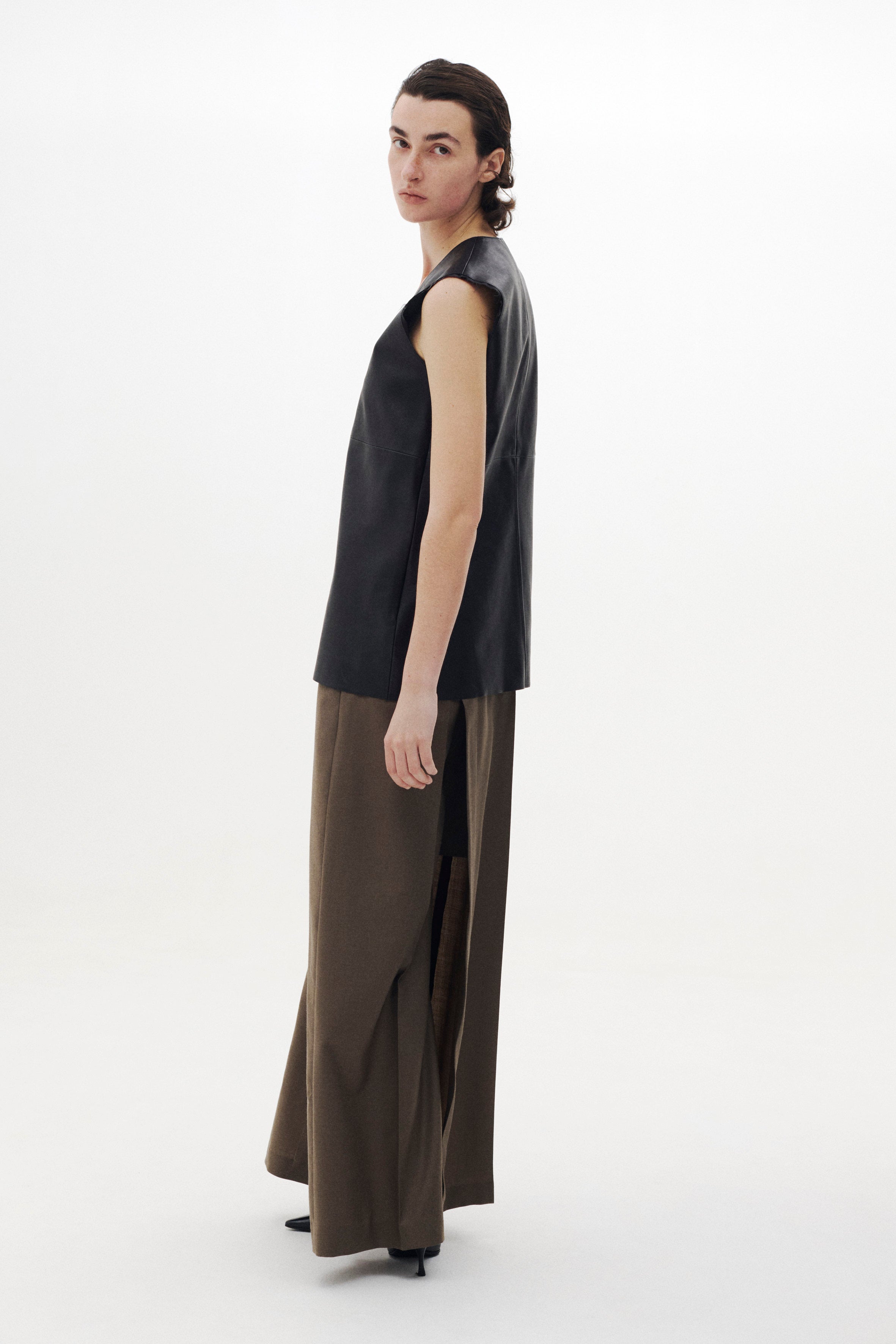 Pants | YOKE Official Website
