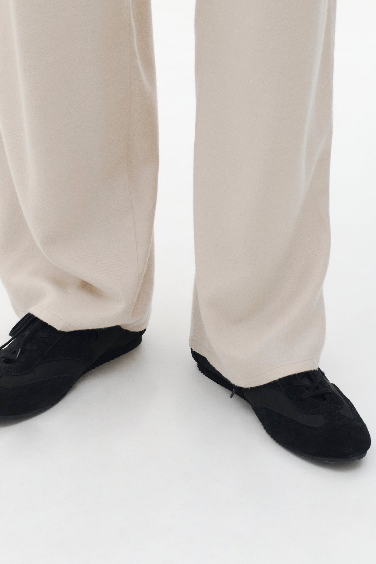 ×Reproduction found German Trainer