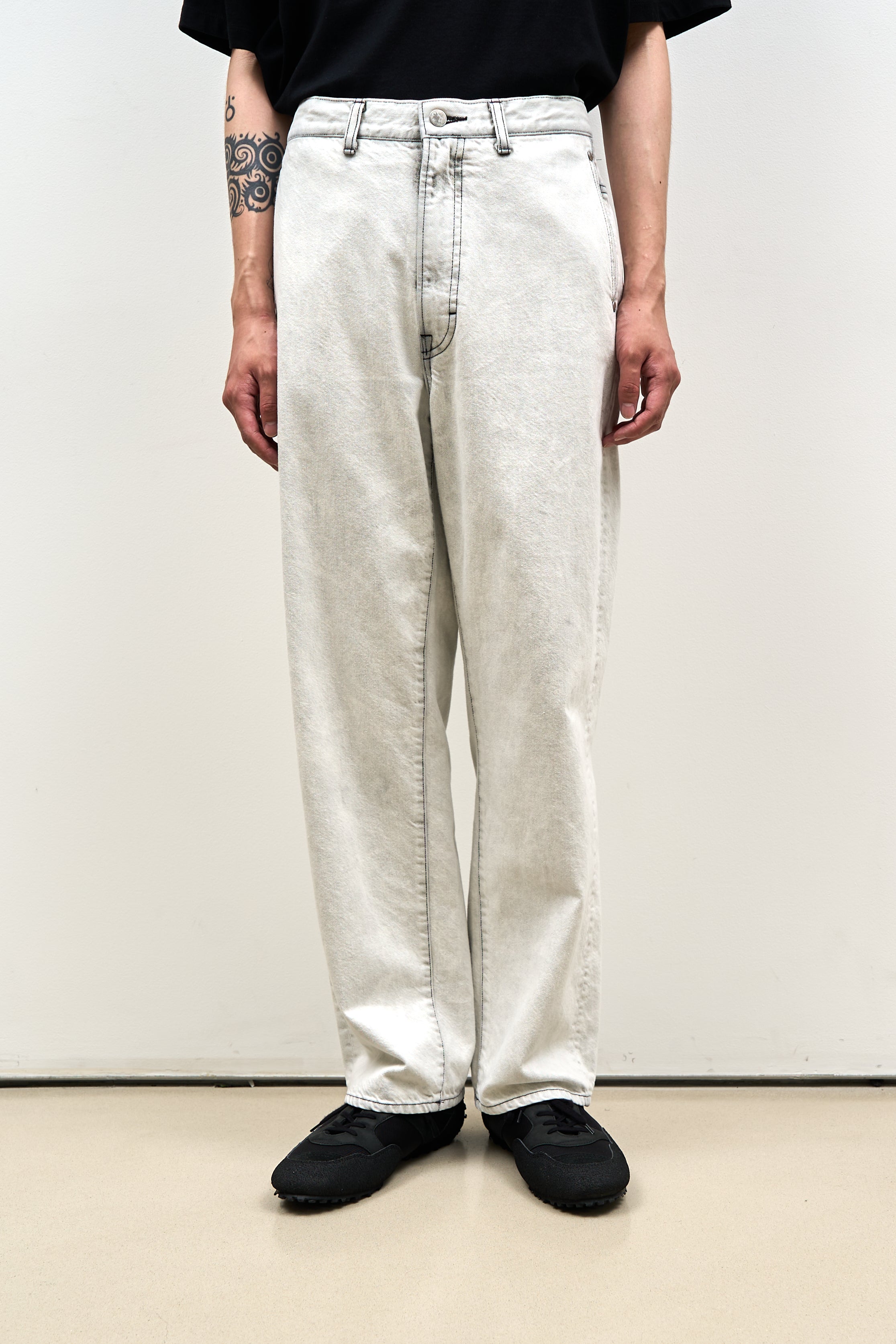 Pants | YOKE Official Website