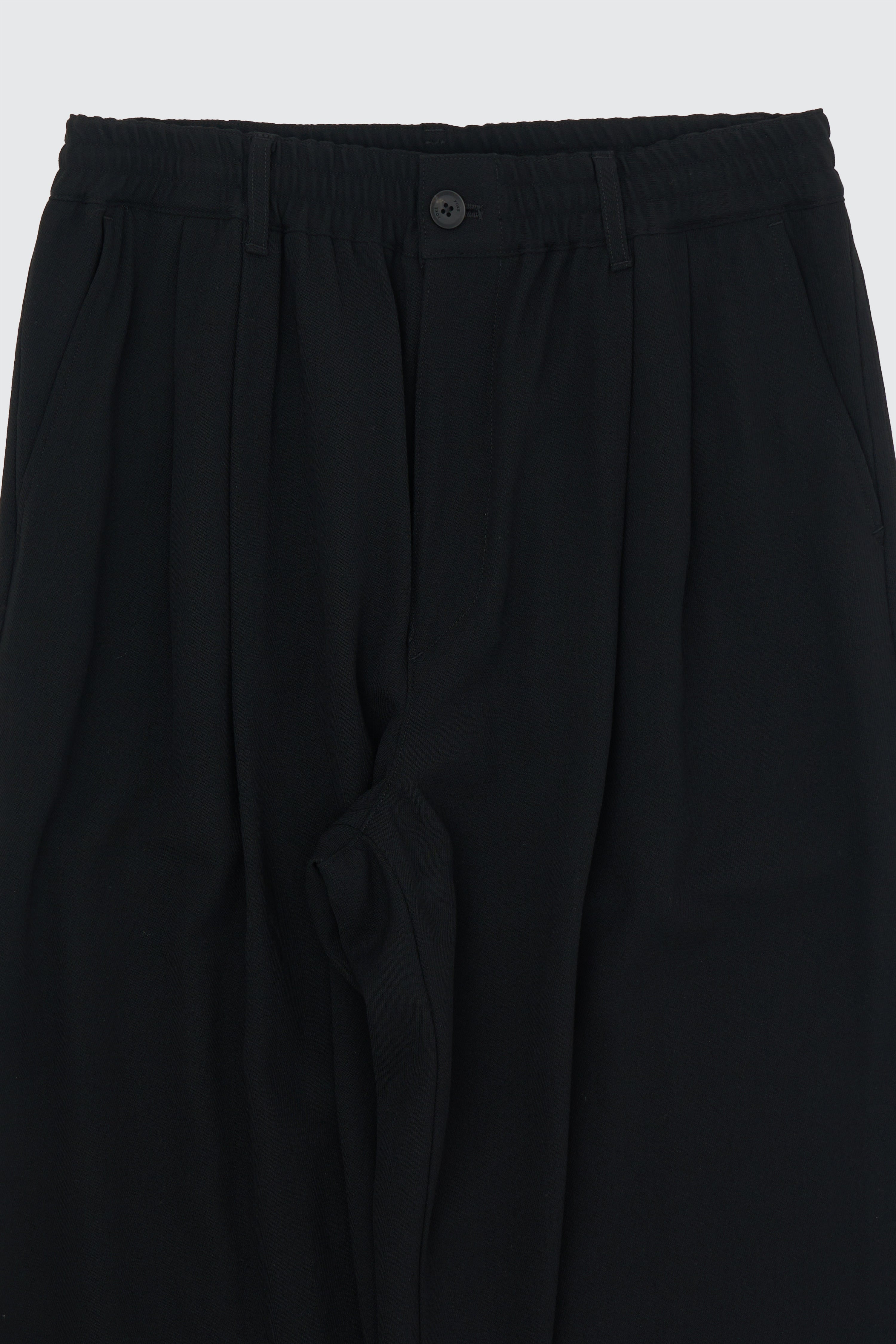 Pants | YOKE Official Website