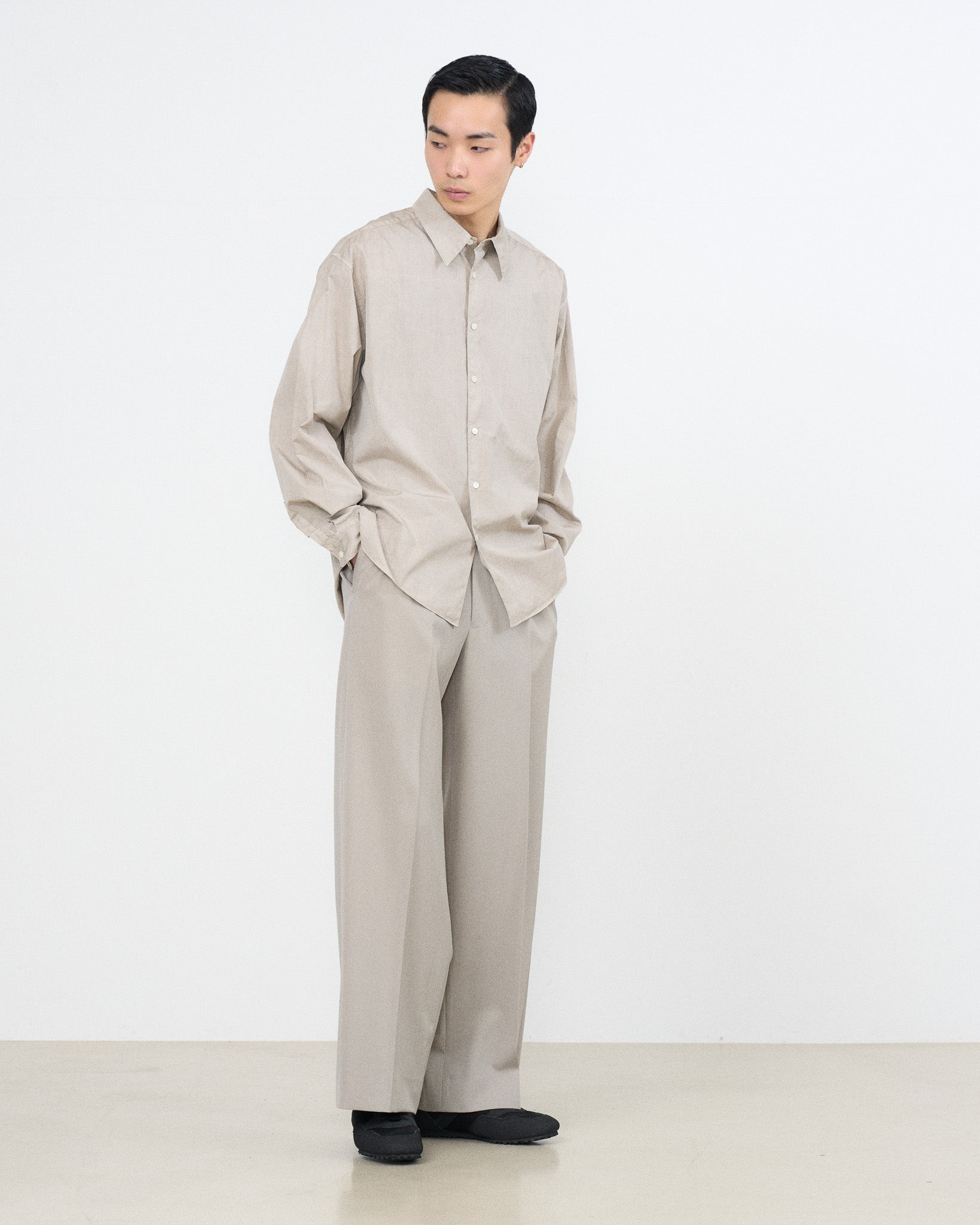 ヨーク　スラックス　3pleated Wide-leg Trousers 3Pleated Wide Trousers | YOKE Official Website