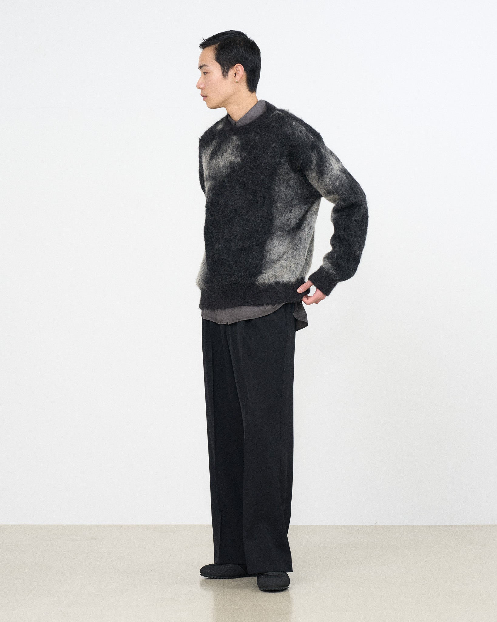 Abstract Jacquard Crewneck Sweater | YOKE Official Website