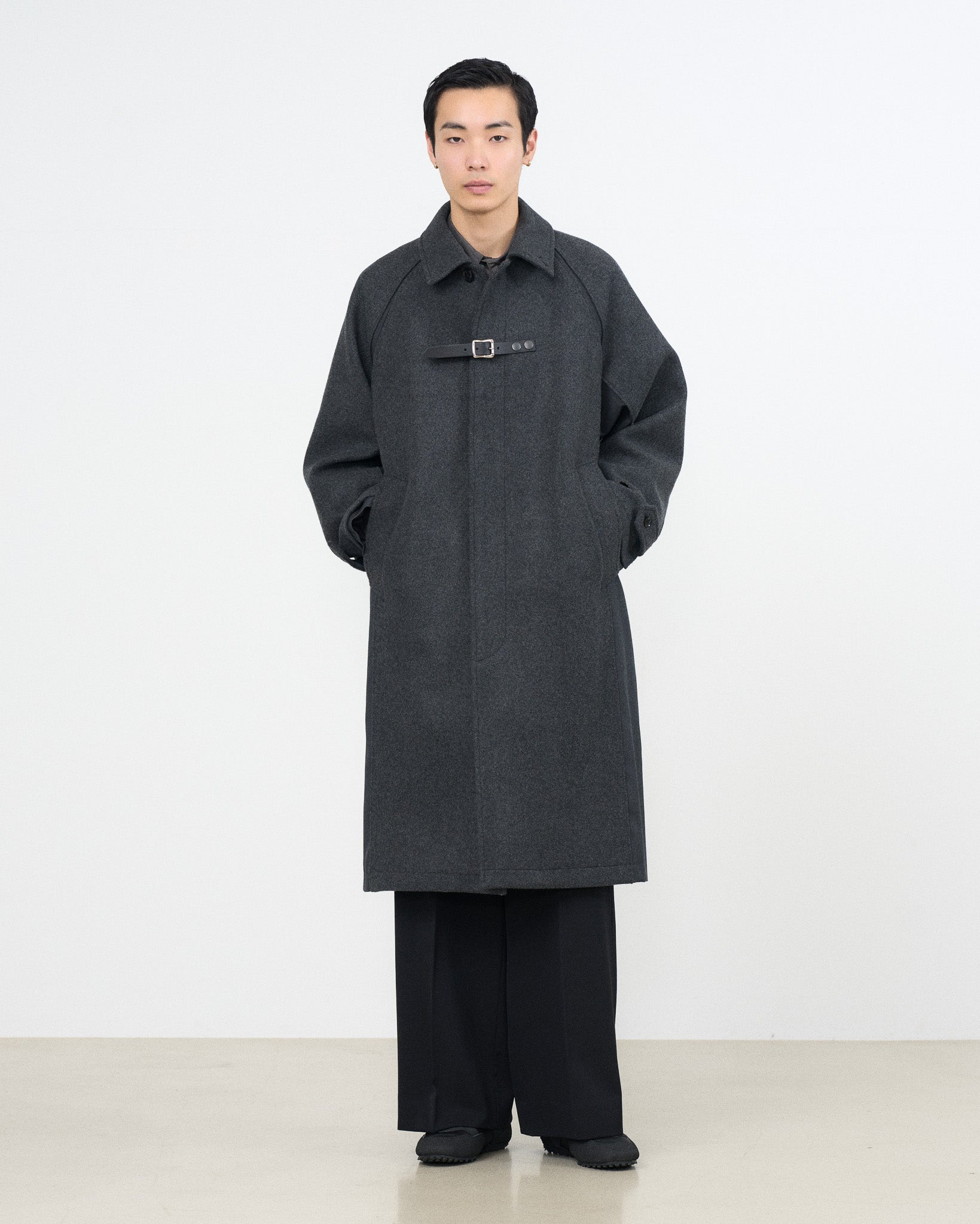 美品✨YOKE ヨーク コート BAL COLLAR COAT グレー Connected Bal Collar Coat | YOKE Official Website