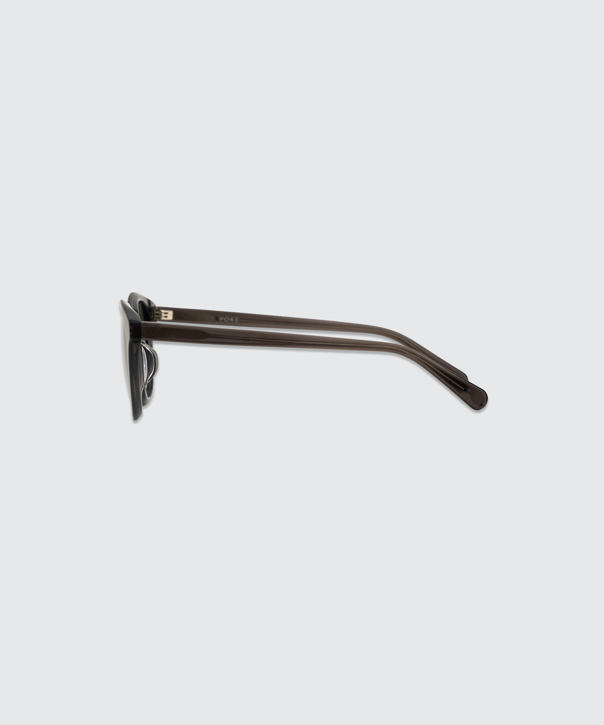 YOKE（ヨーク） サングラス グレー 横
から見た商品イメージ
