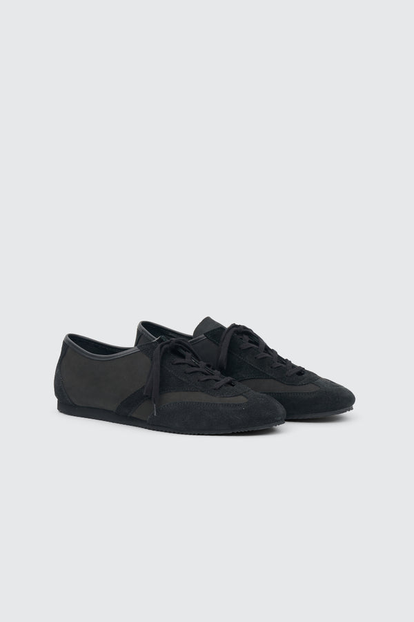 ×Reproduction found German Trainer