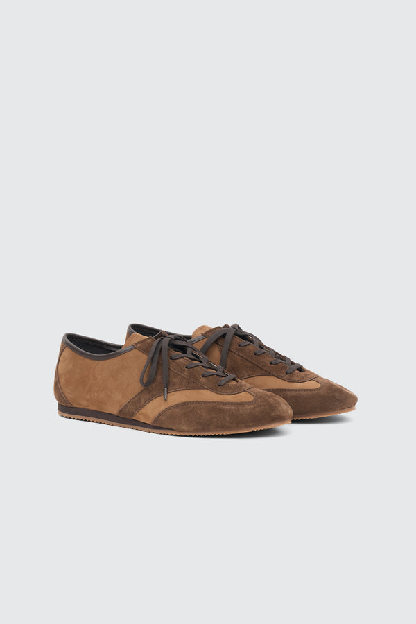 ×Reproduction found German Trainer