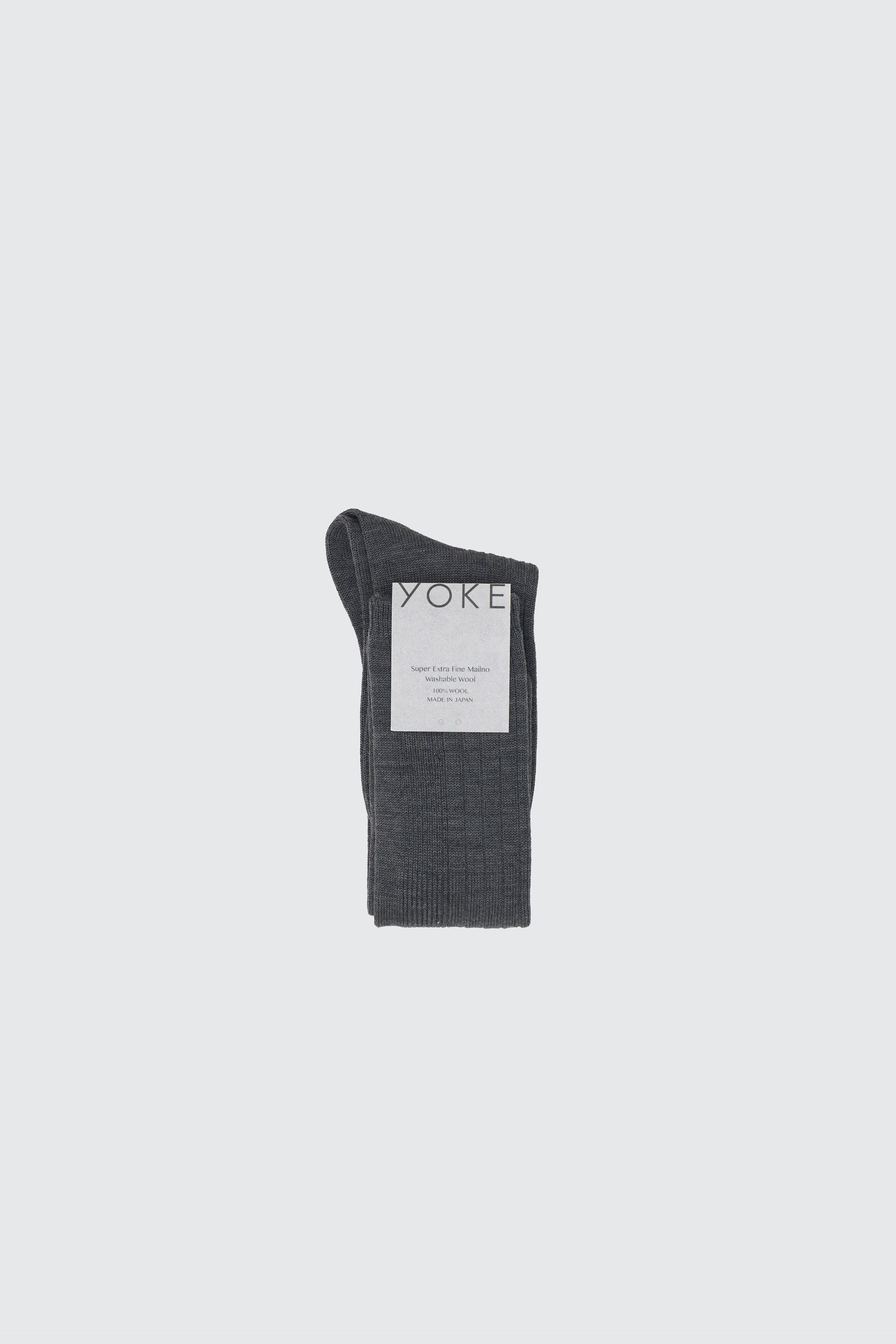 Washable Wool High Socks | YOKE Official Website