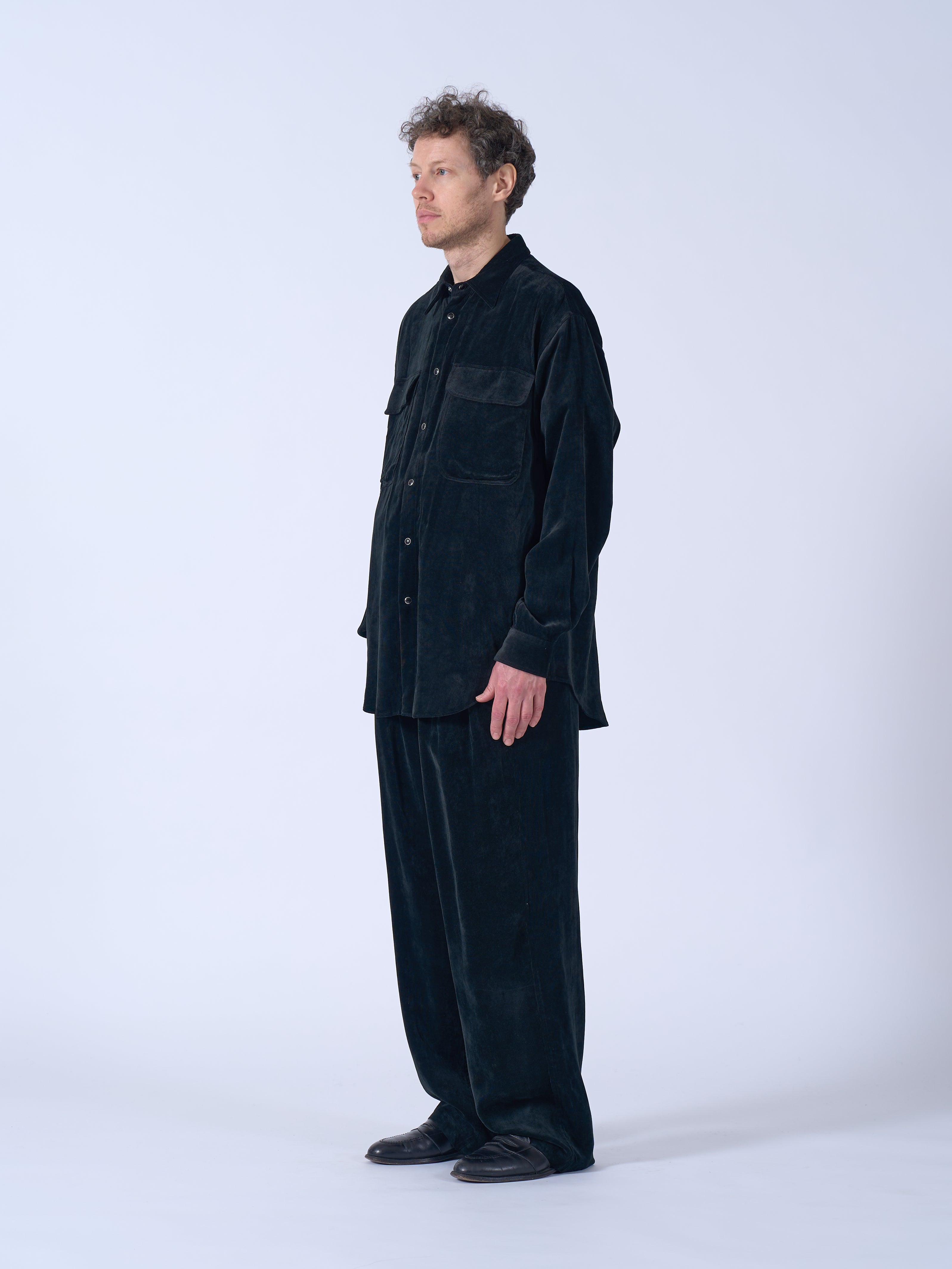 Rayon Corduroy 1Pleated Easy Pants | YOKE Official Website