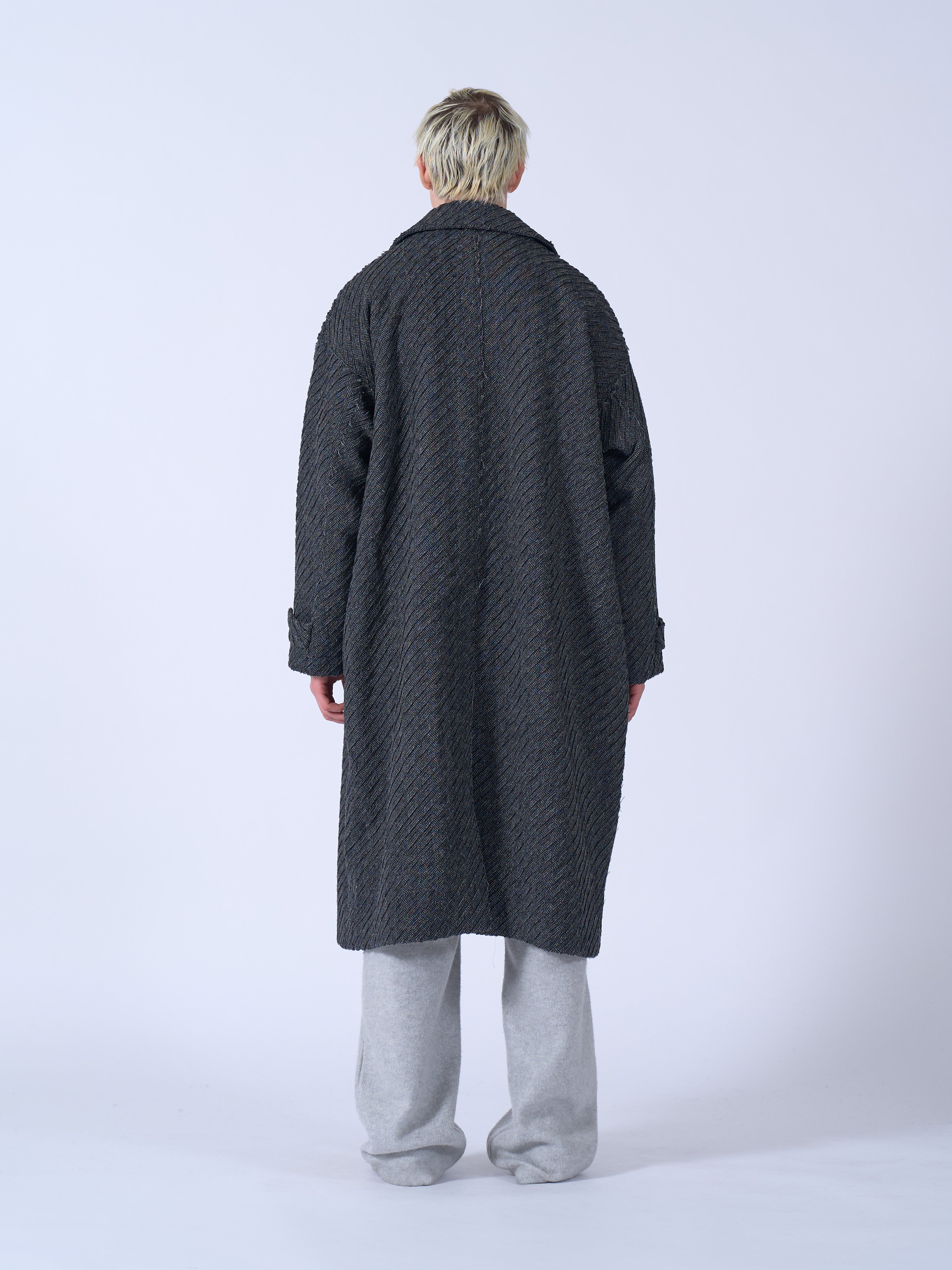 Herinbone Bonding Tweed Big Balmacaan Coat | YOKE Official Website