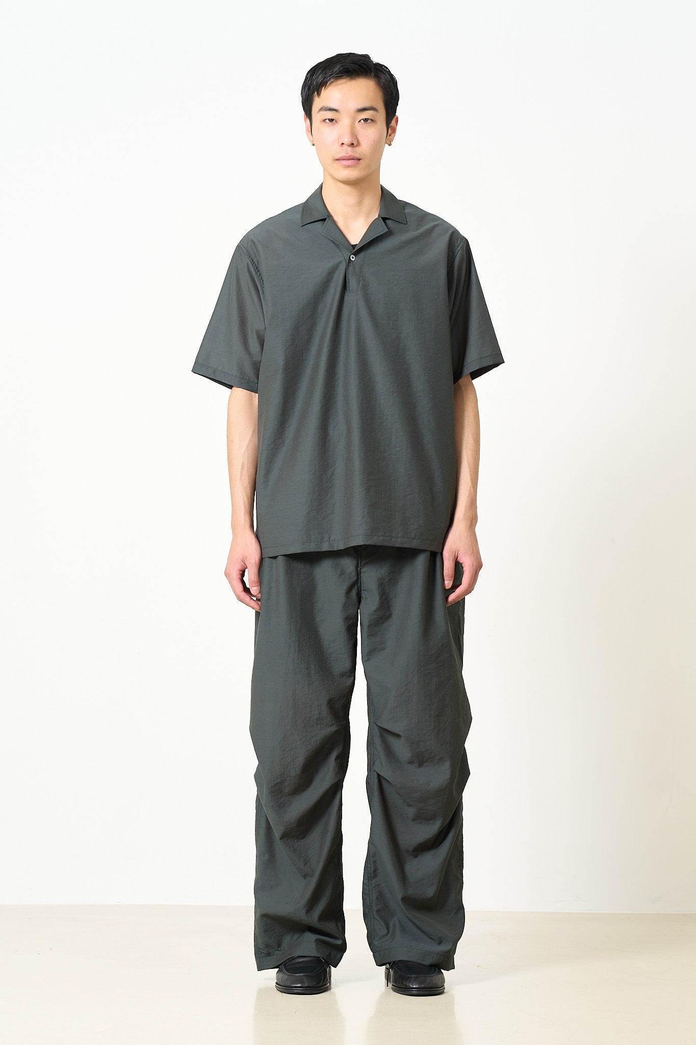 Pants | YOKE Official Website