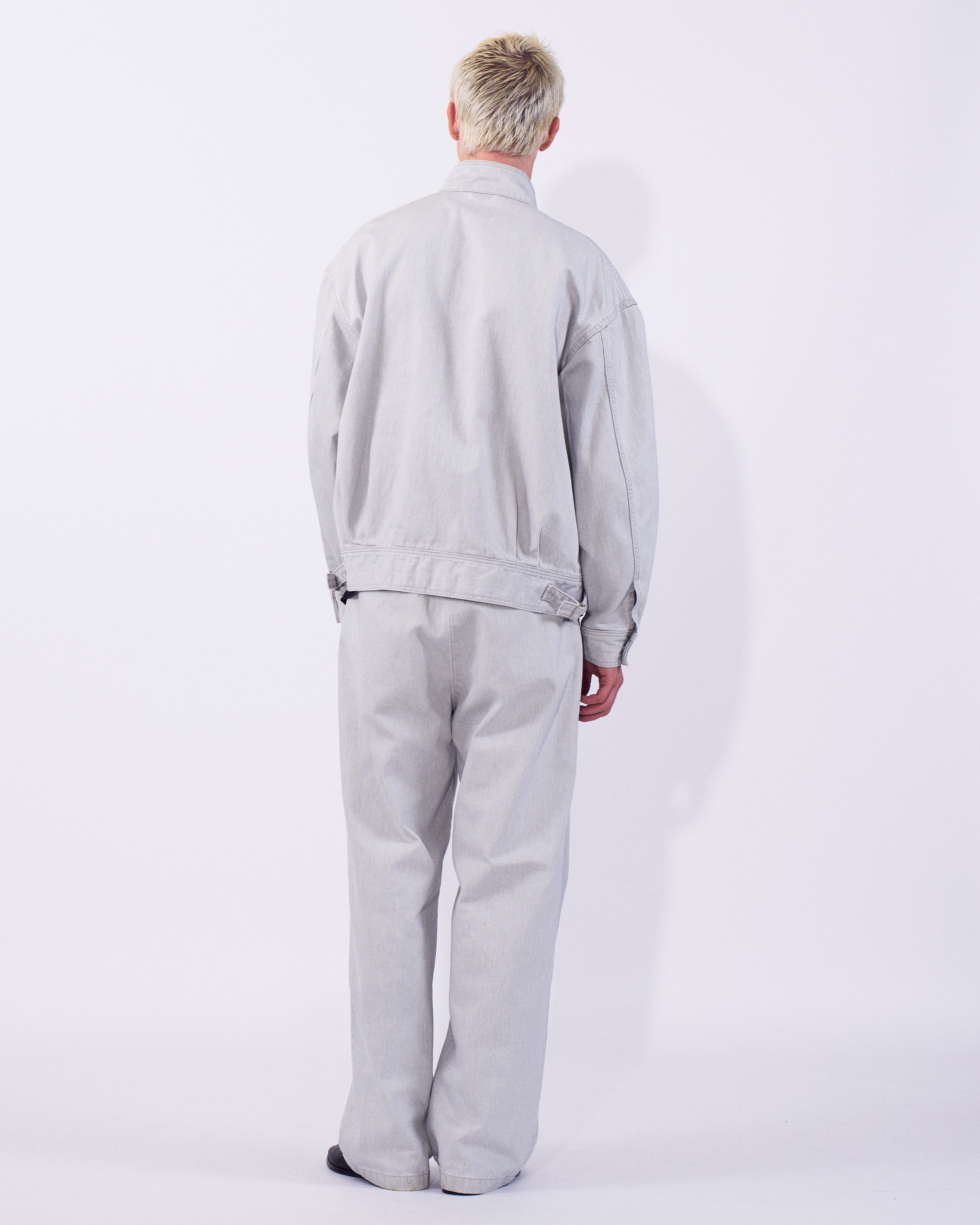 1pleated Wide Tapered Trousers | YOKE Official Website
