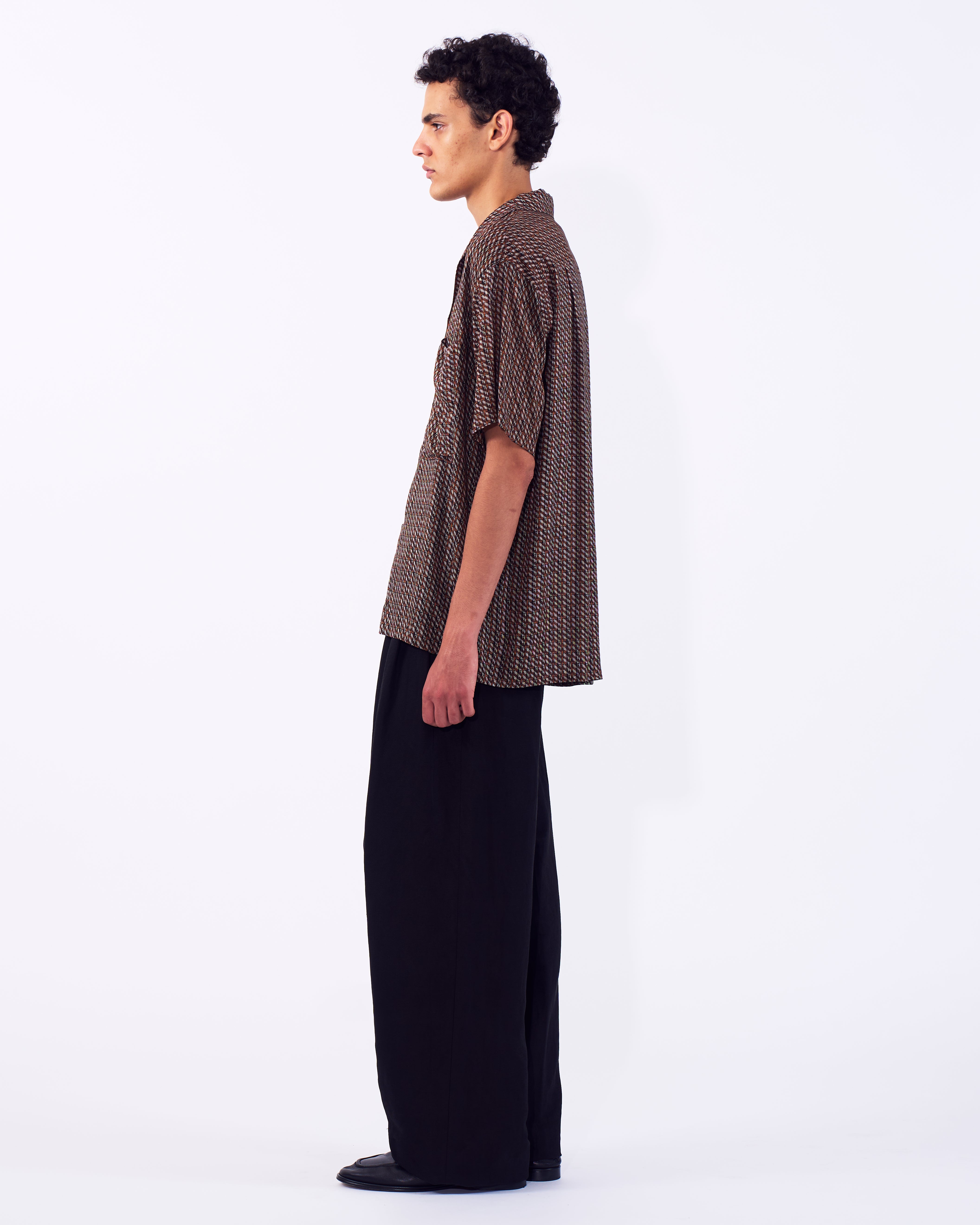 LOOKの工房 Vintage Pattern Printed Open Collar Shirt | YOKE Official Website