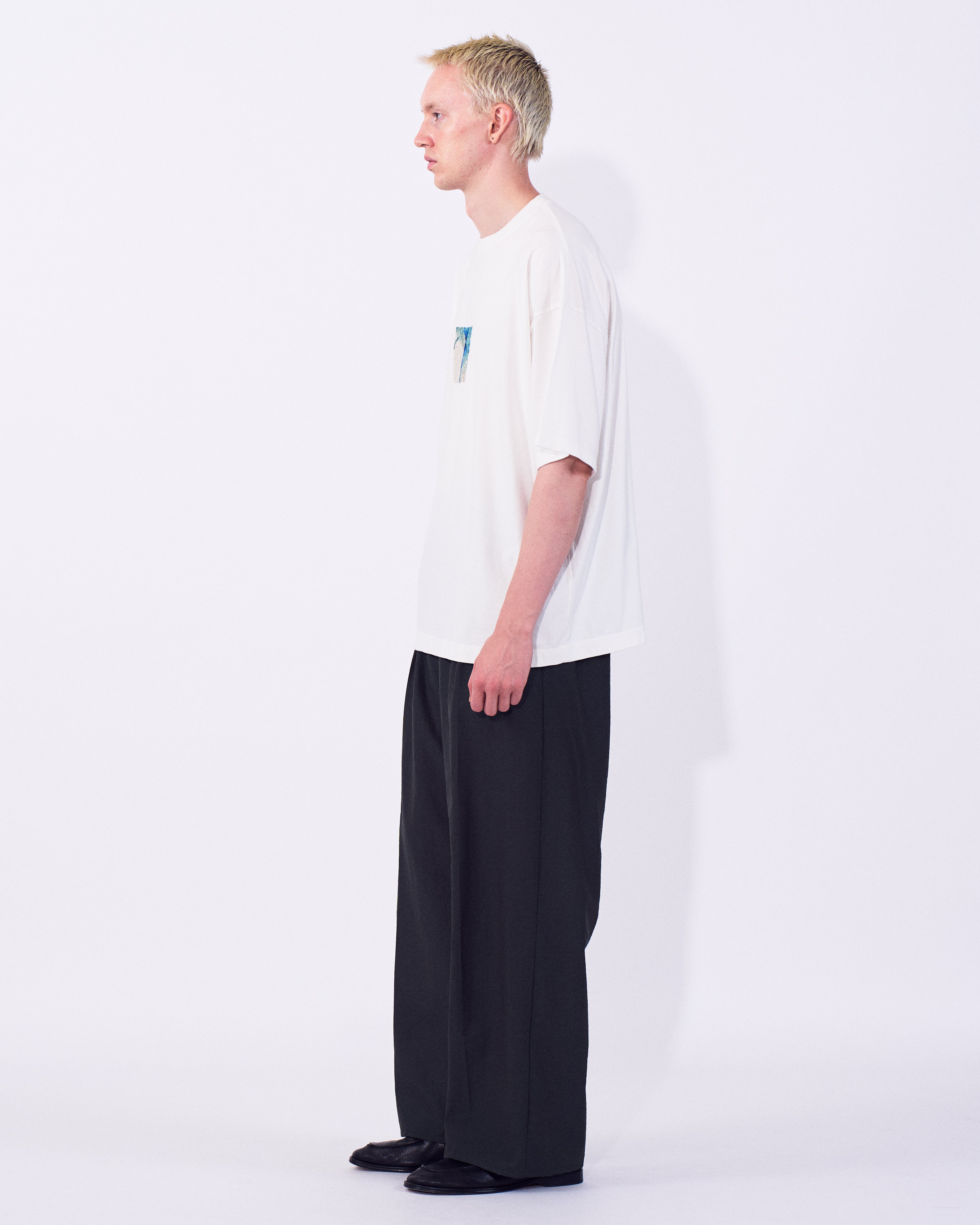 Abstract Embroited T-shirt | YOKE Official Website