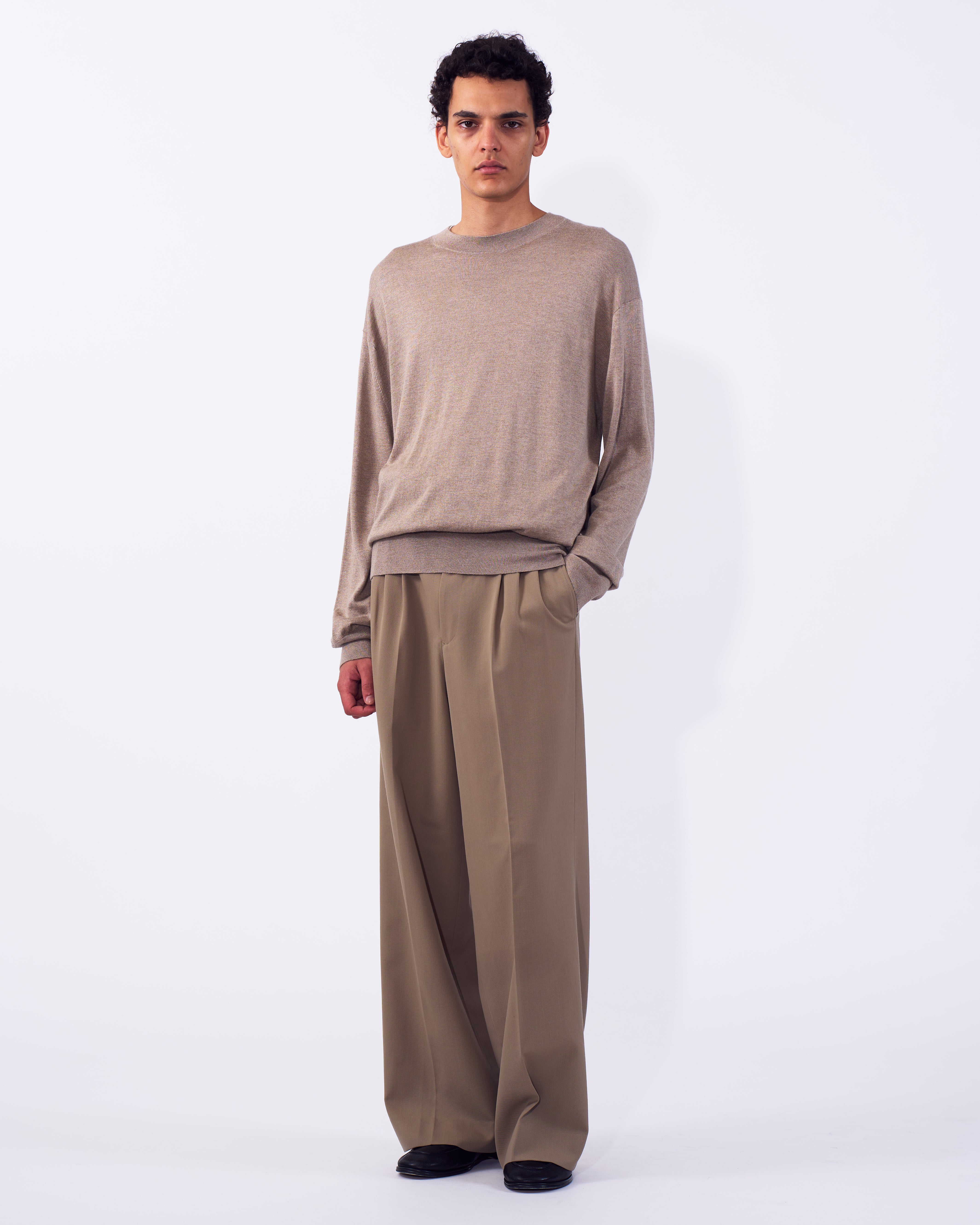 【断捨離特価】YOKE 3PLEATED WIDE LEG TROUSERS 3pleated Wide-leg Trousers | YOKE Official Website