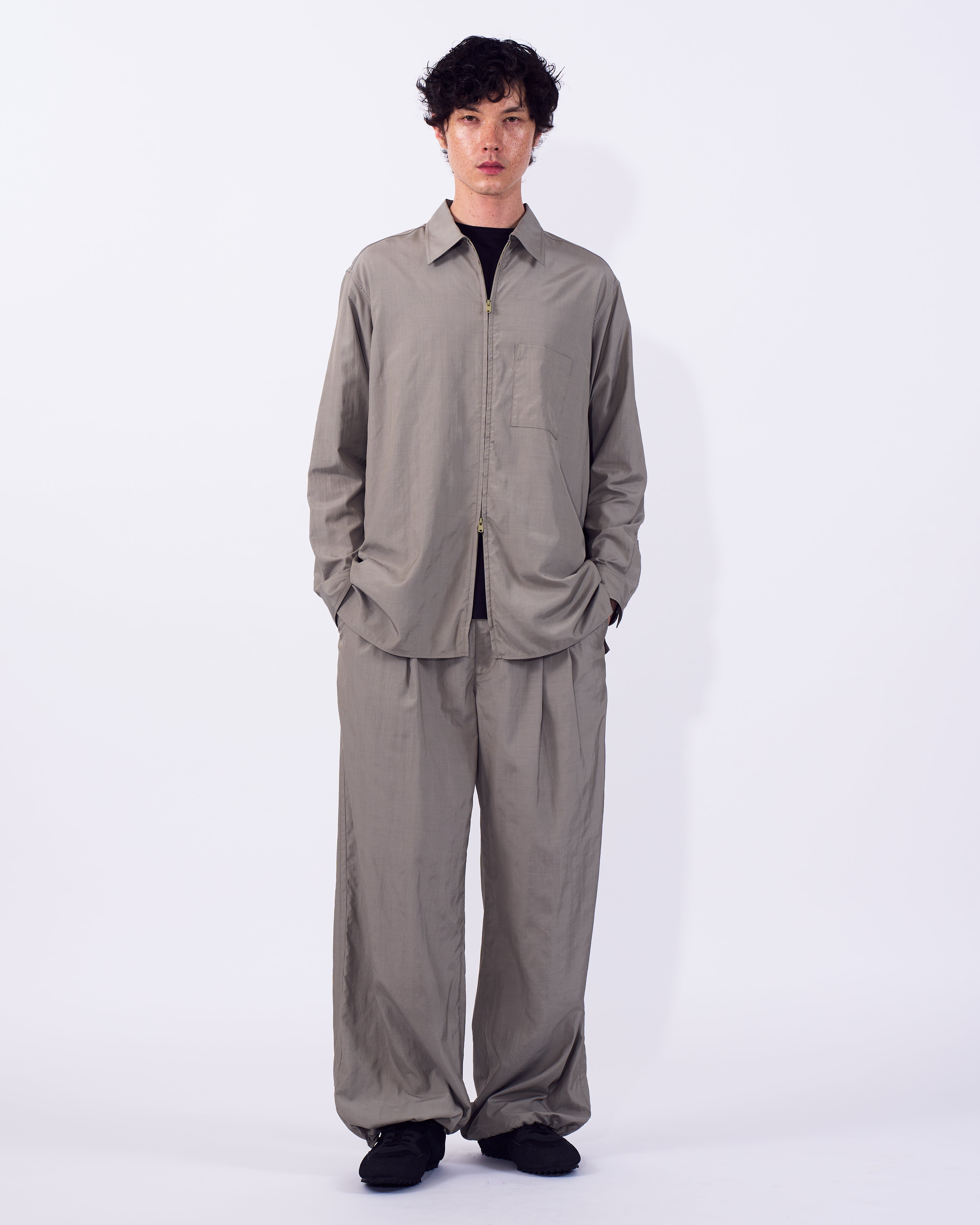 YOKE 22AWパンツ Denim Wide Straight Pants | YOKE Official Website