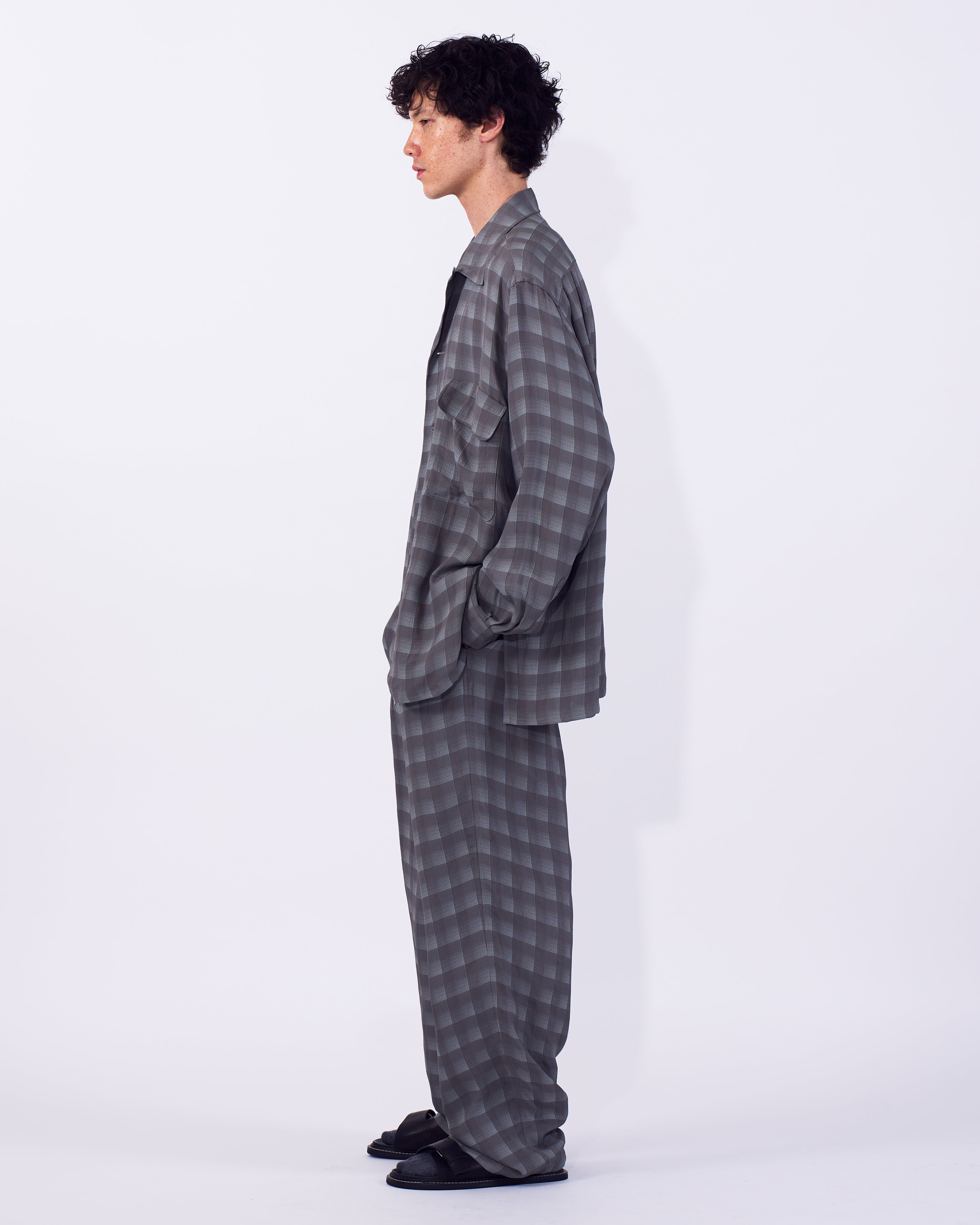 Jacqard Plaid 1pleated Easy Pants | YOKE Official Website