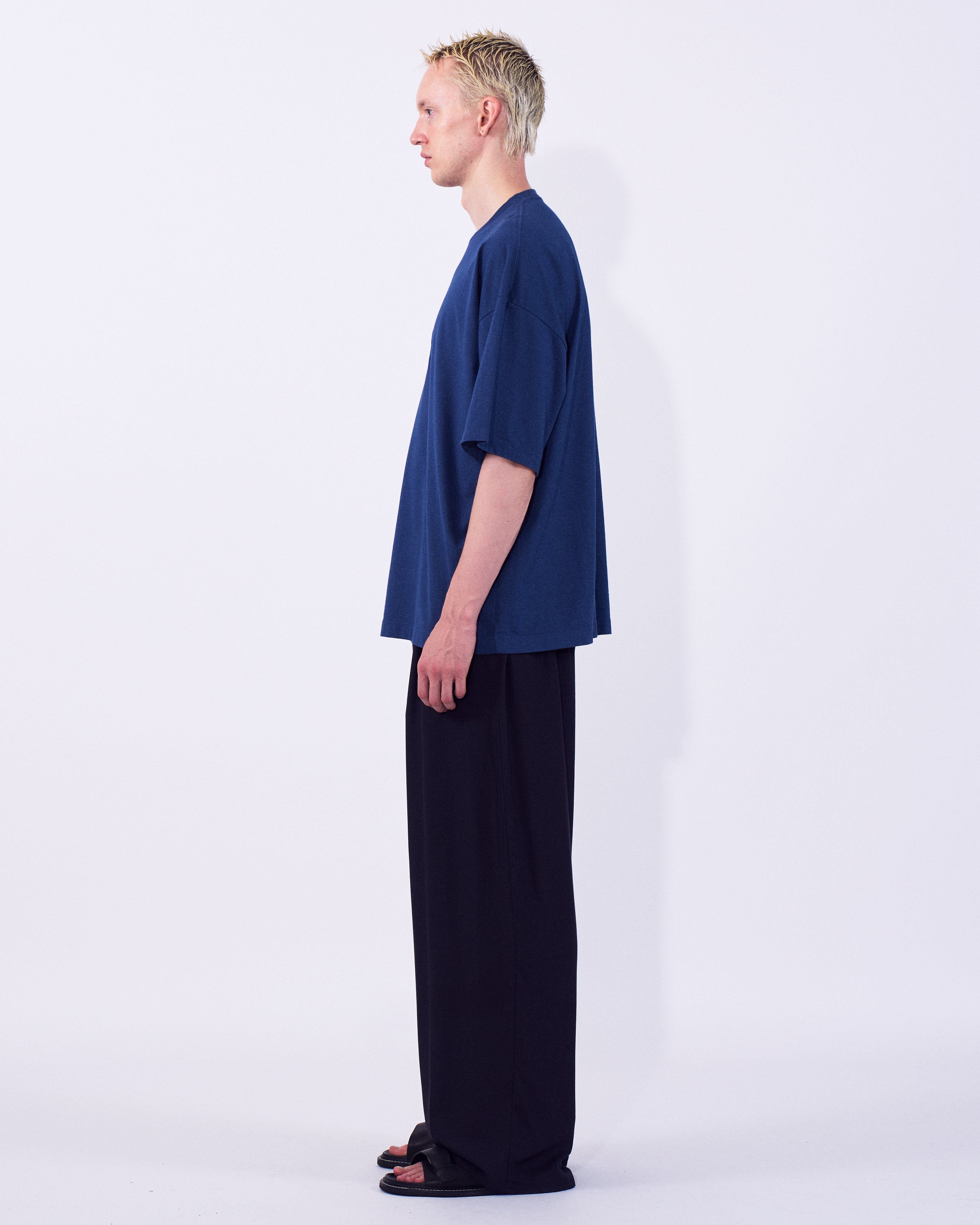 Abstract Embroited T-shirt | YOKE Official Website