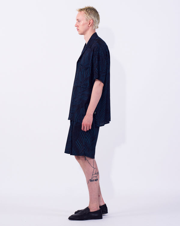 Leaf Pattern Printed Rayon 2Pleated Easy Shorts