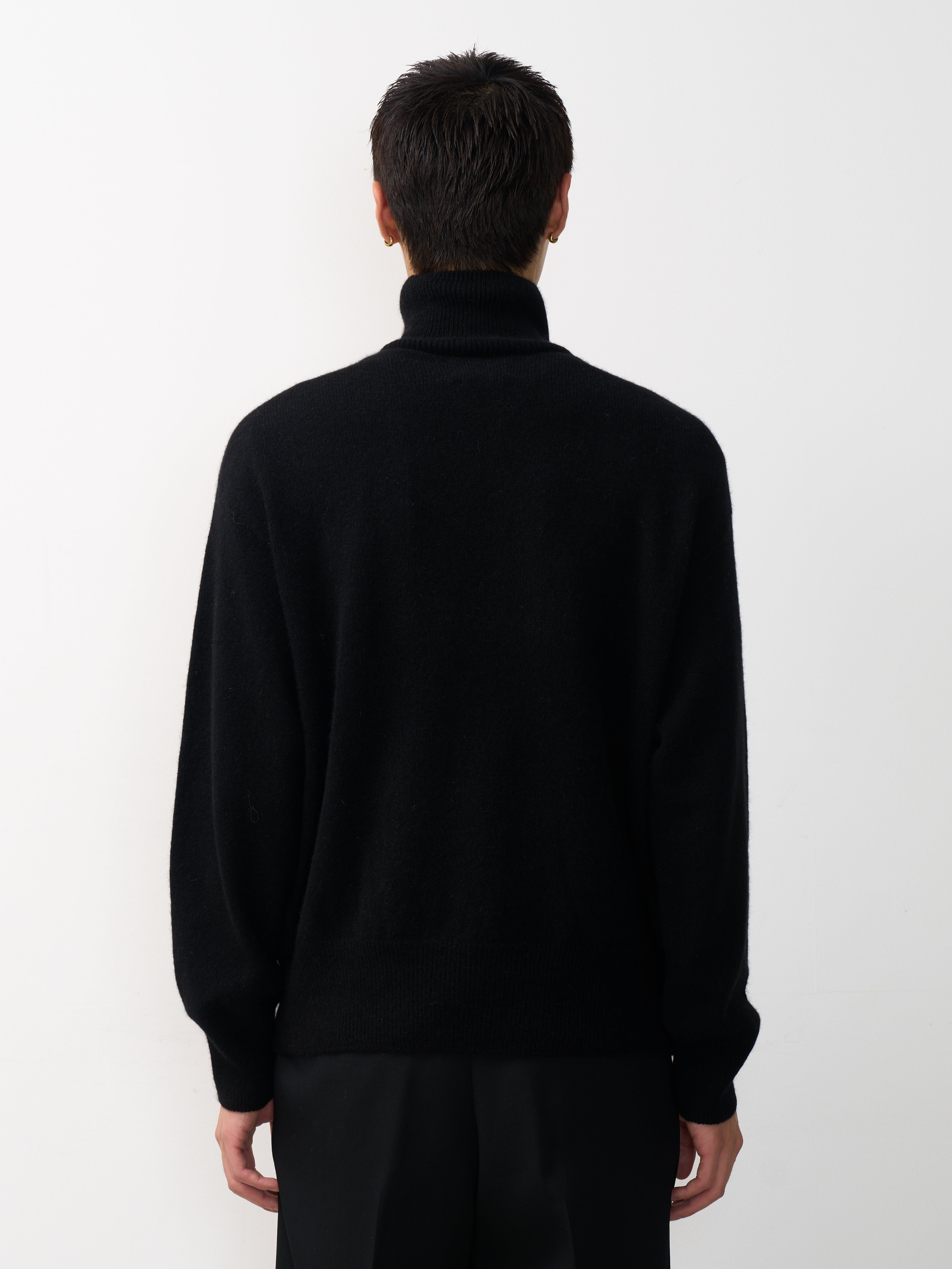 Cashmere Wholegarment Turtleneck Sweater | YOKE Ofiicial Website