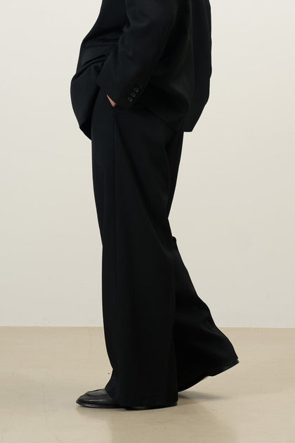 3pleated Wide-leg Trousers | YOKE Official Website